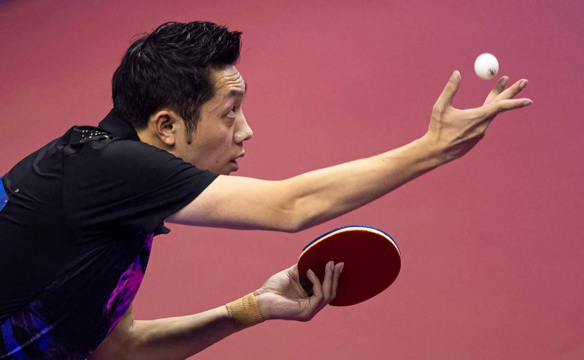 中国乒乓球队碾压法国乒乓球队，许昕统治全场