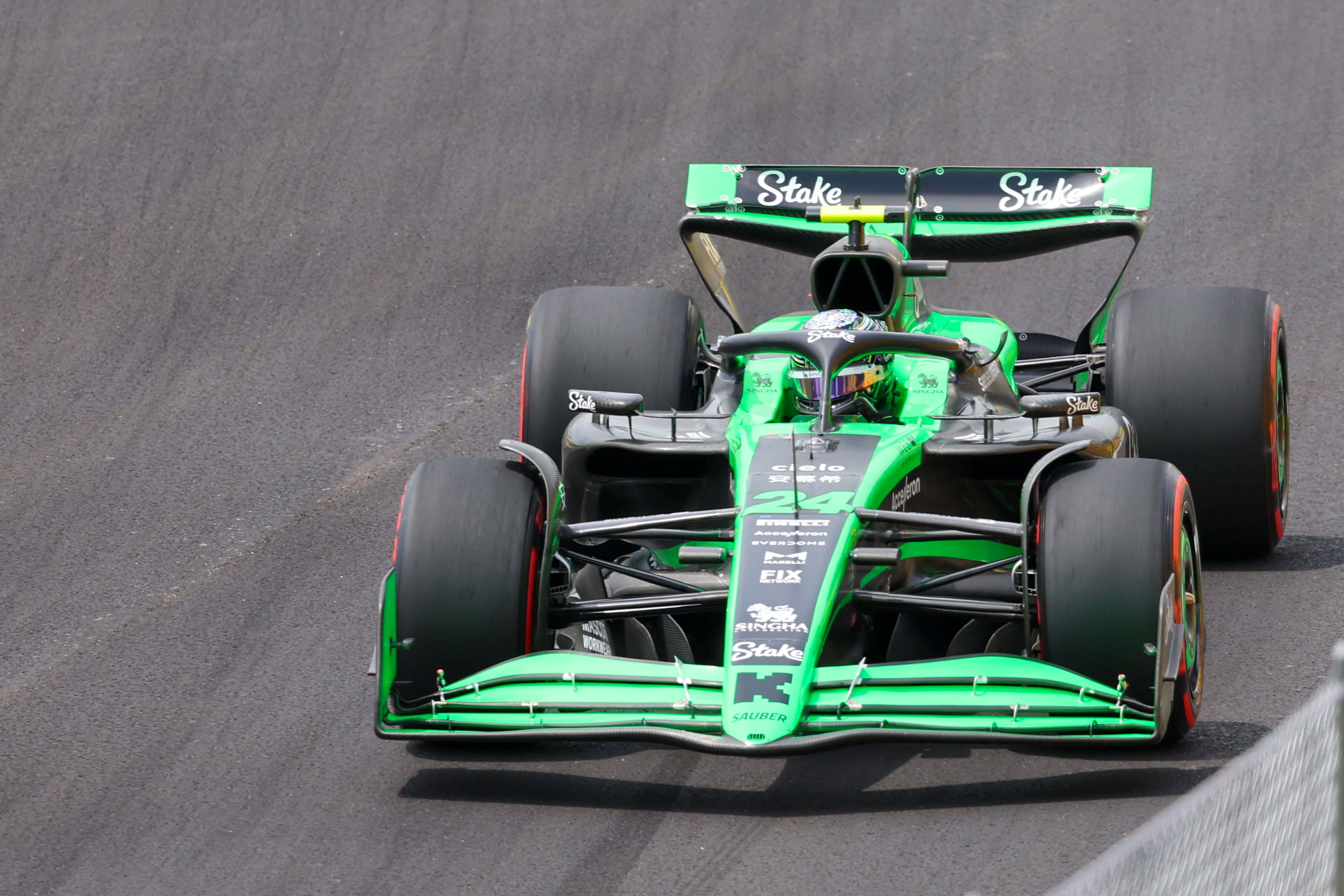 爱游戏-索伯车队力克雷诺车队，周冠宇扛起全队的简单介绍