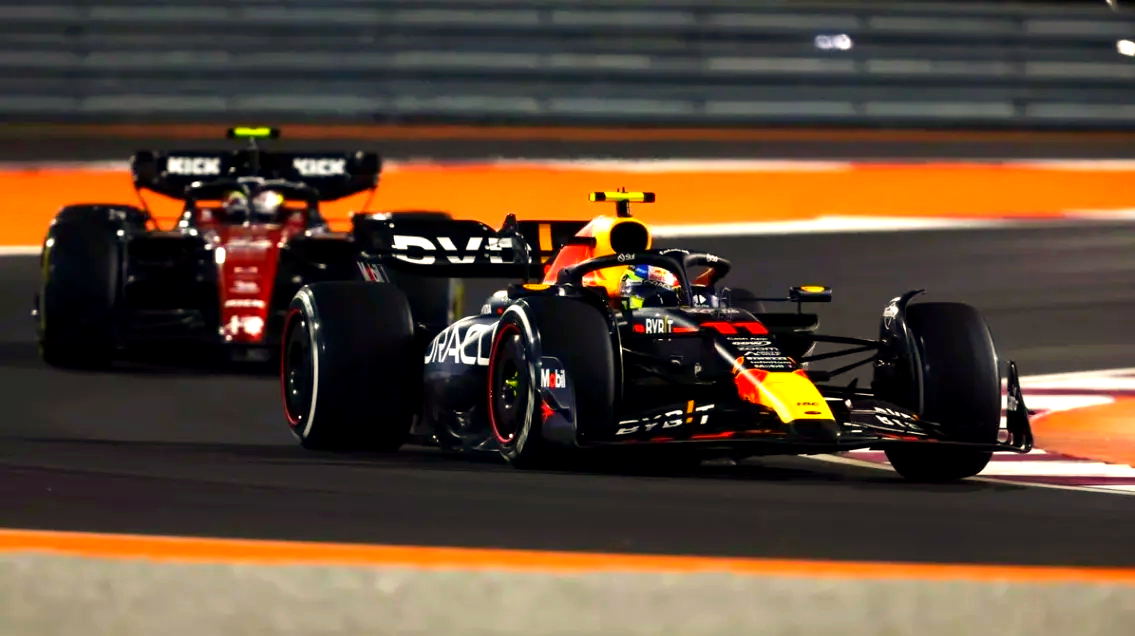 红牛车队横扫雷诺车队,维斯塔潘惊艳四座 红牛车队横扫雷诺车队,维斯塔潘惊艳四座