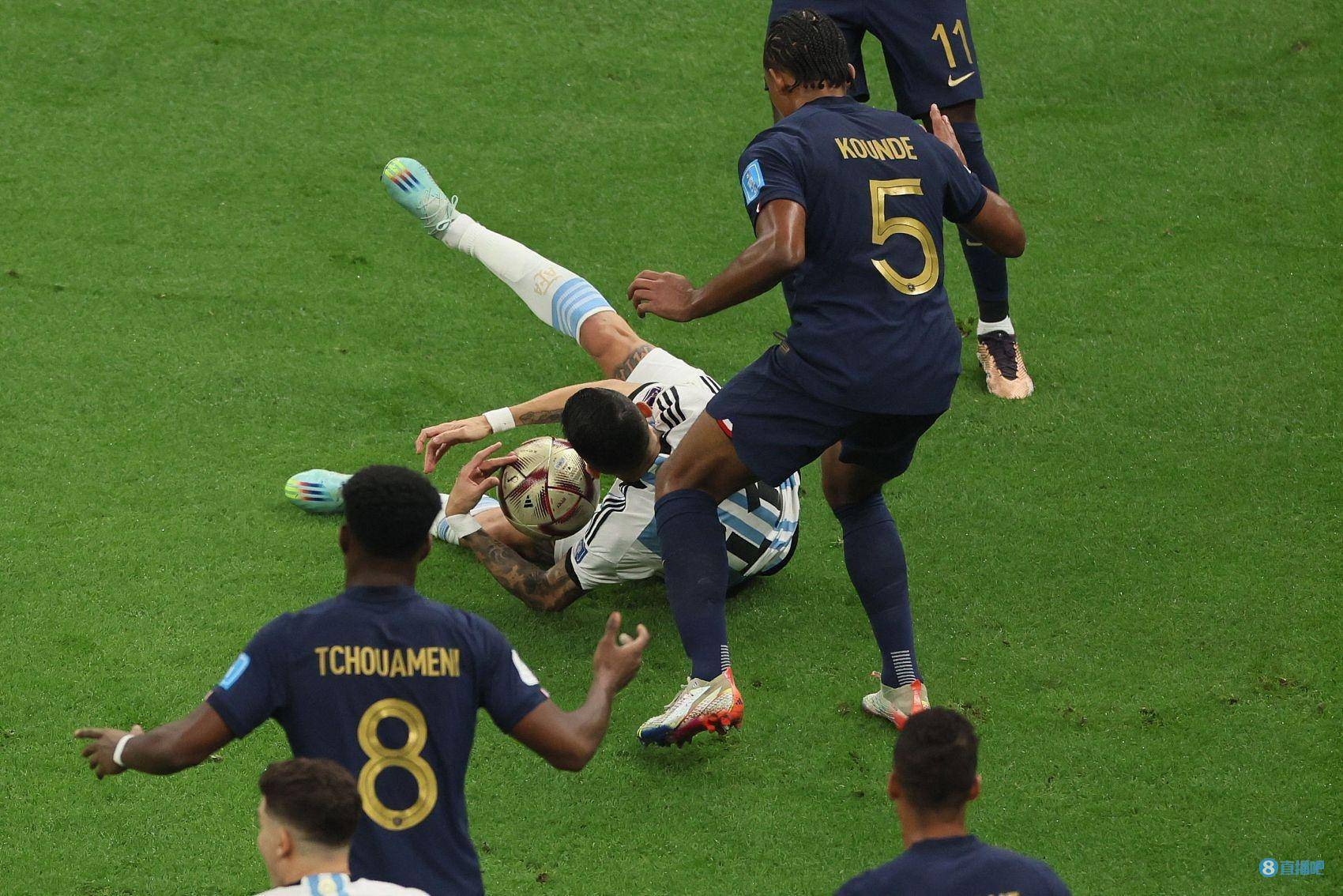 法国横扫阿根廷,阿圭罗关键制胜 法国横扫阿根廷,阿圭罗关键制胜