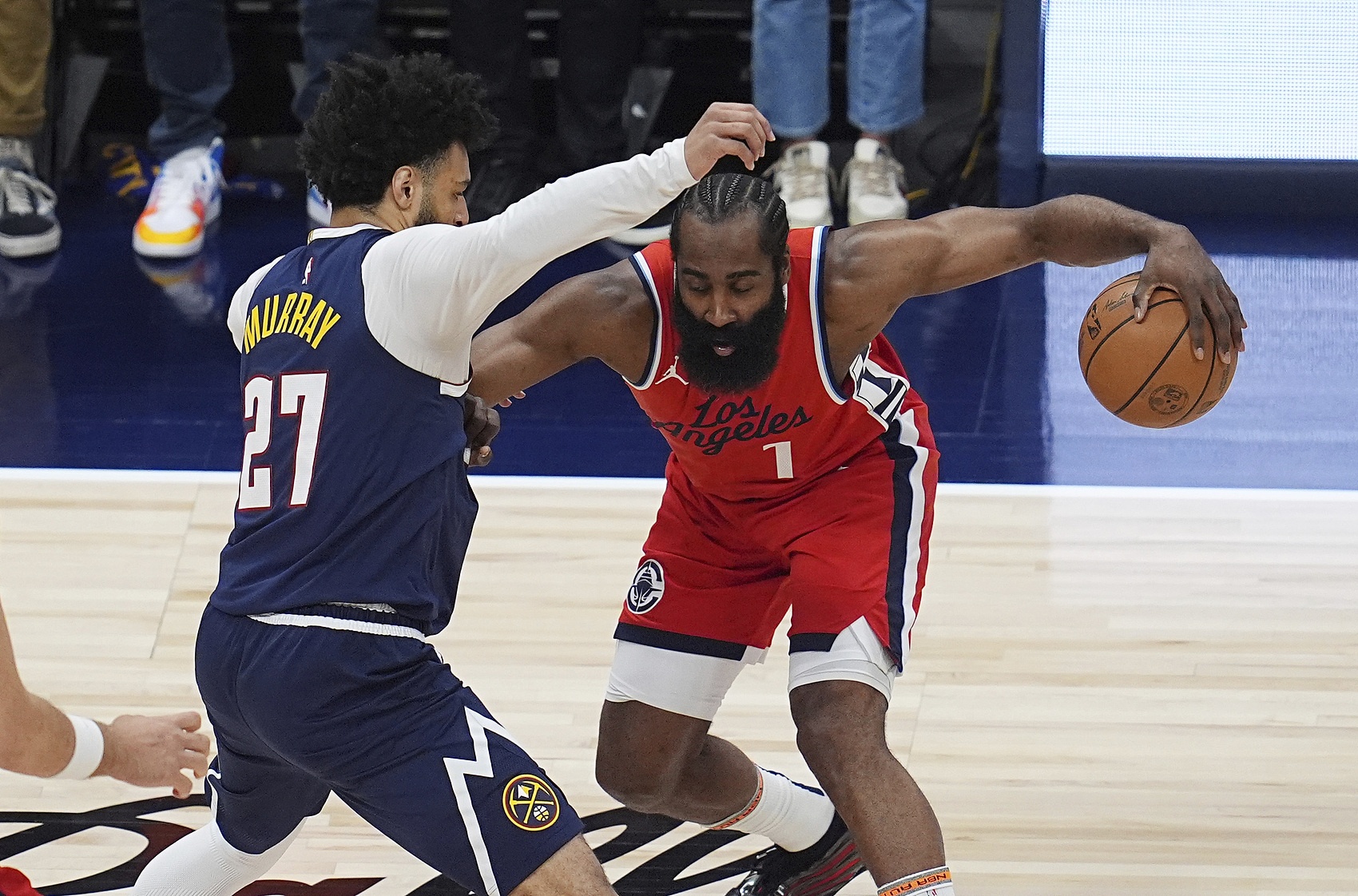 快船碾压魔术，字母哥状态火热