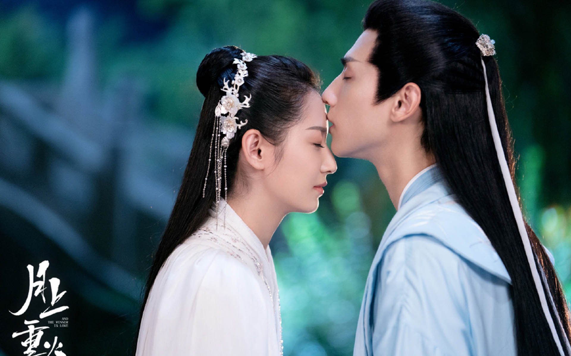 黑色战袍下的绝杀双冠,辛纳点燃网球之秋