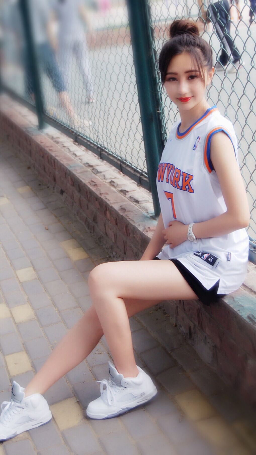 双线突破,从欧陆险胜到东方刷新,挑战者精神的平行叙事