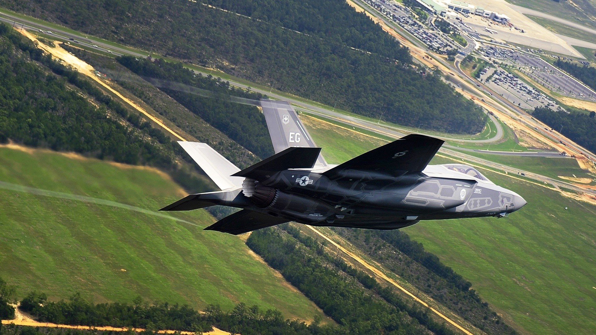 地球德比，当撒哈拉的风吹过黄色潜水艇，哈弗茨在酋长球场掀起沙漠风暴