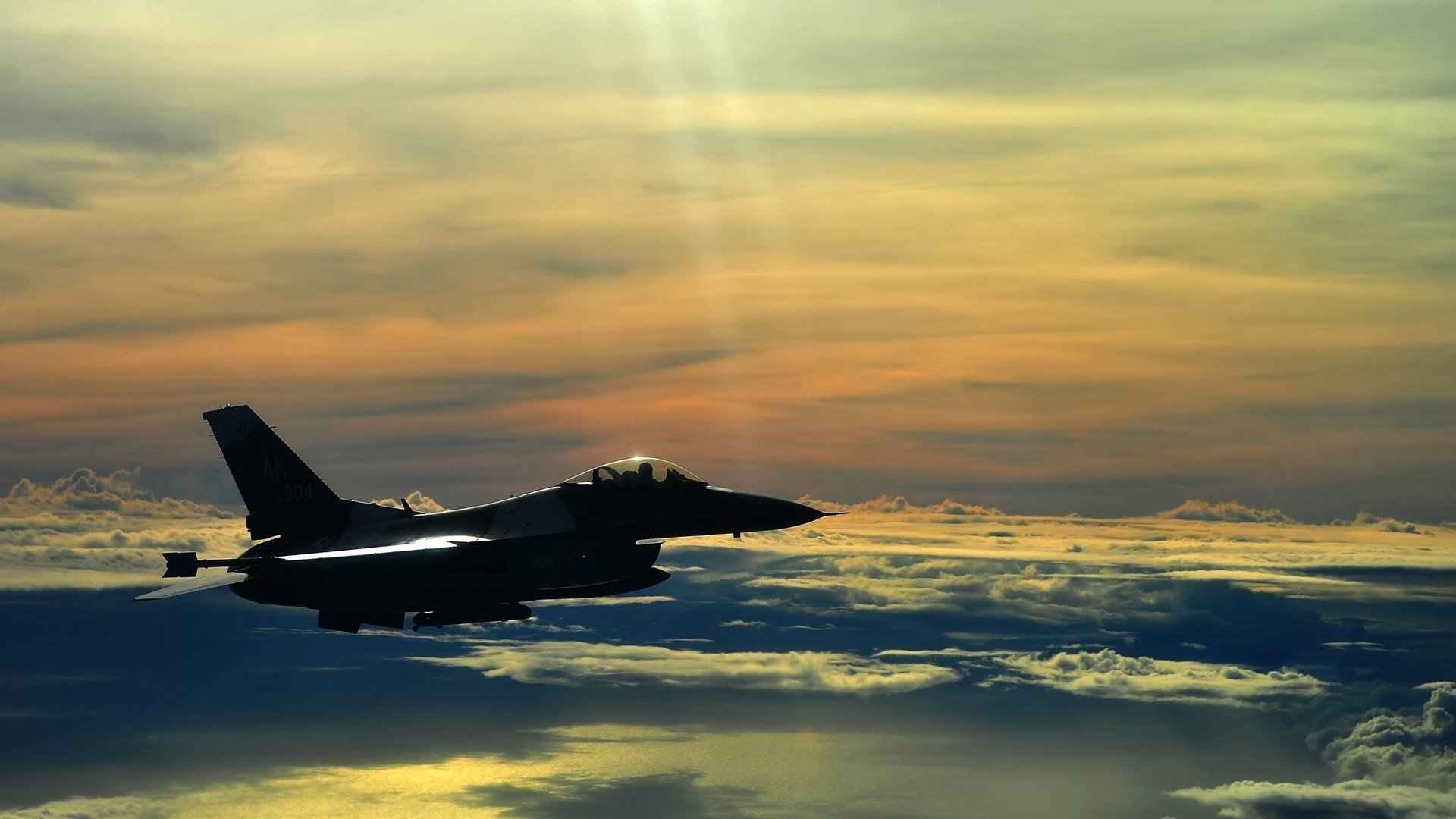 宇宙折叠与降维打击，当辽宁队爆冷撕碎马刺，英格拉姆的数据爆炸如何重构篮球逻辑？